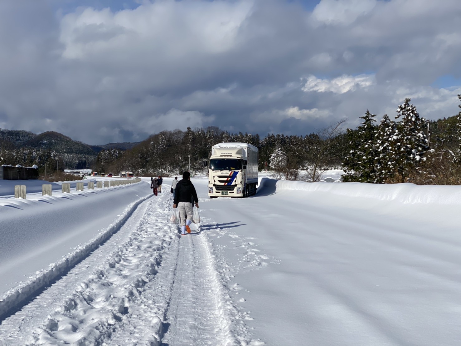 北陸道　降雪